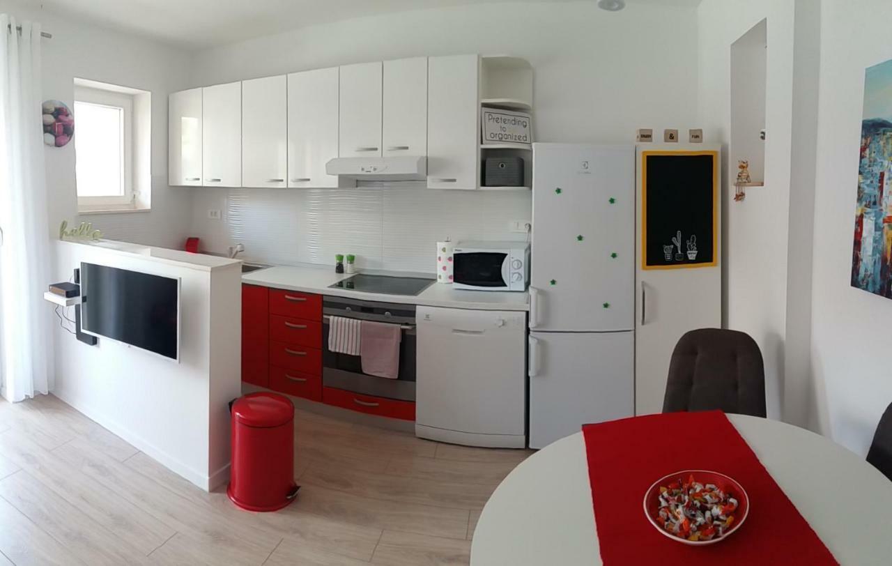 Apartment Dolea Split Exteriör bild