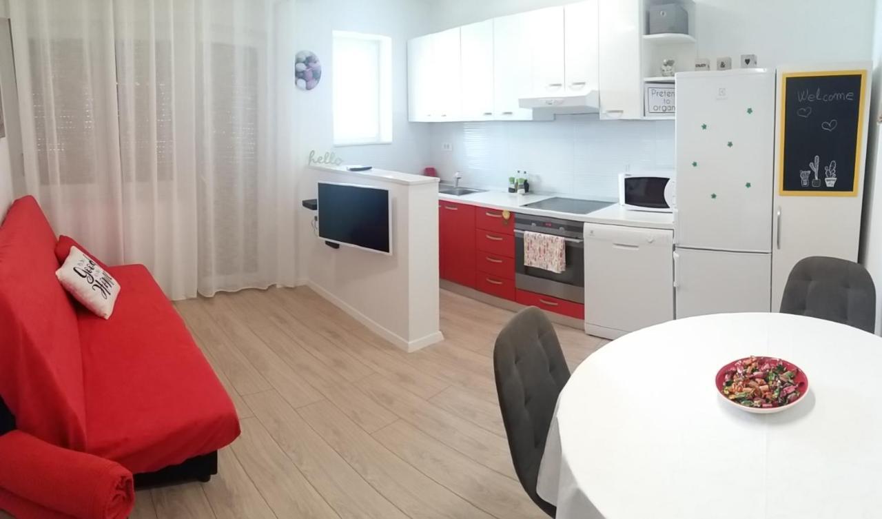 Apartment Dolea Split Exteriör bild